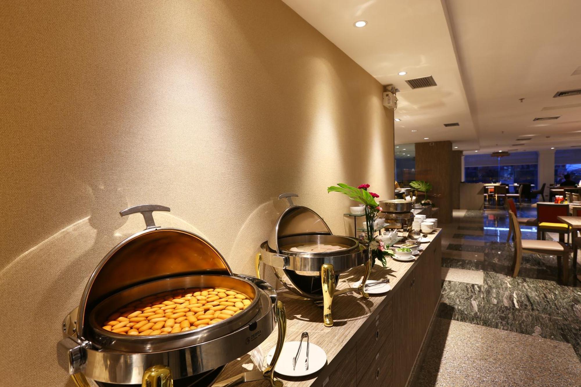 New Season Hotel Hat Yai Buitenkant foto