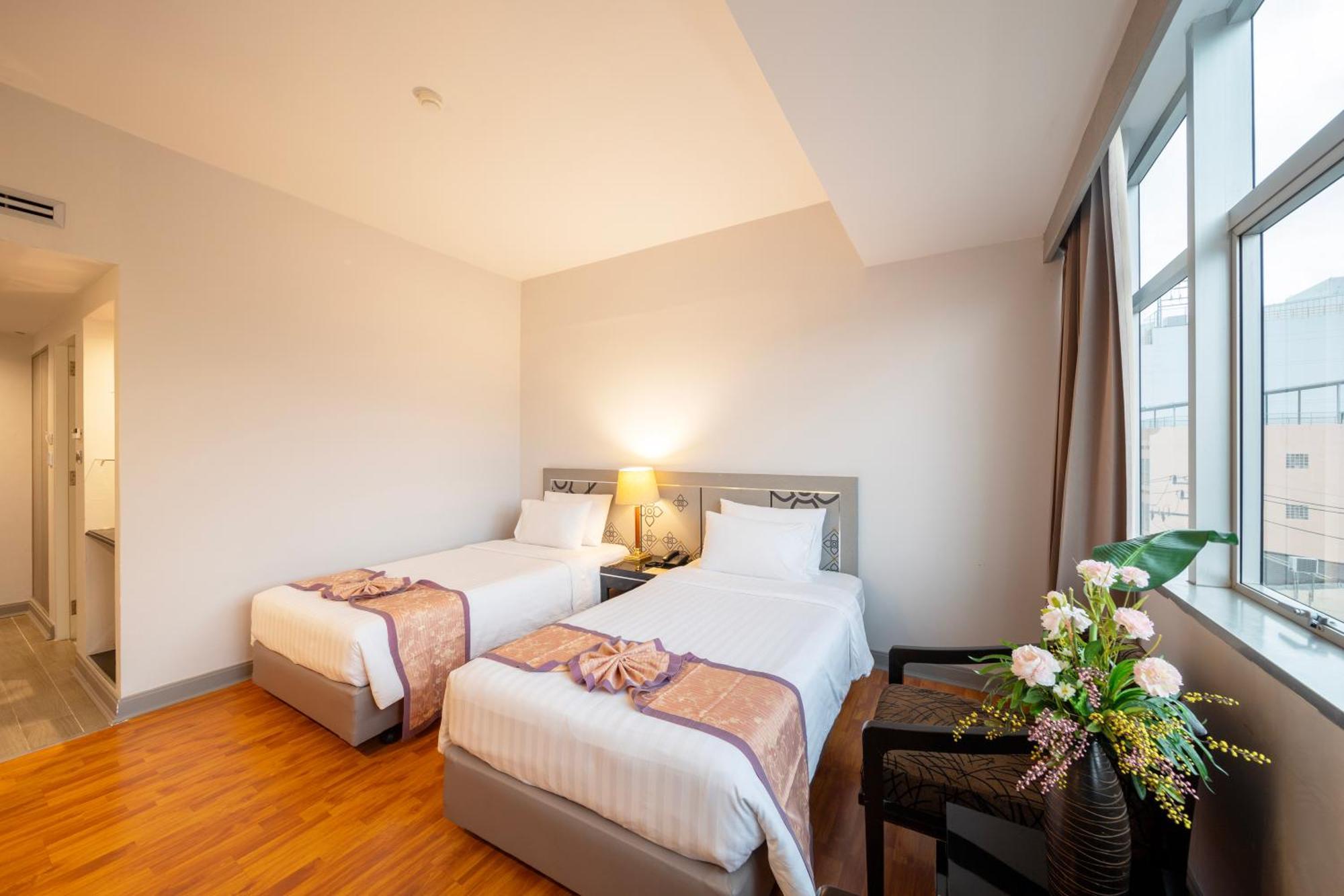 New Season Hotel Hat Yai Buitenkant foto