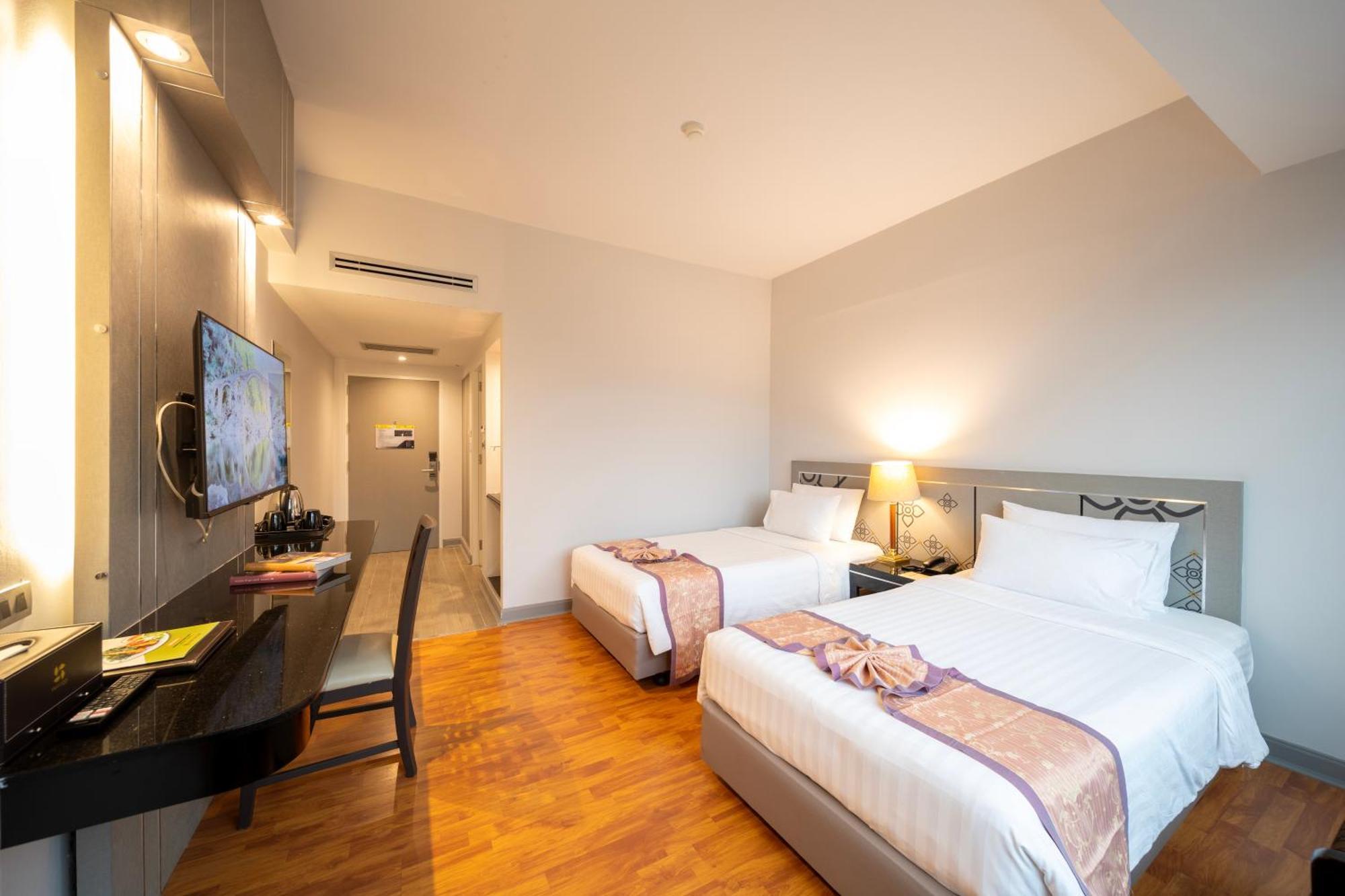 New Season Hotel Hat Yai Buitenkant foto