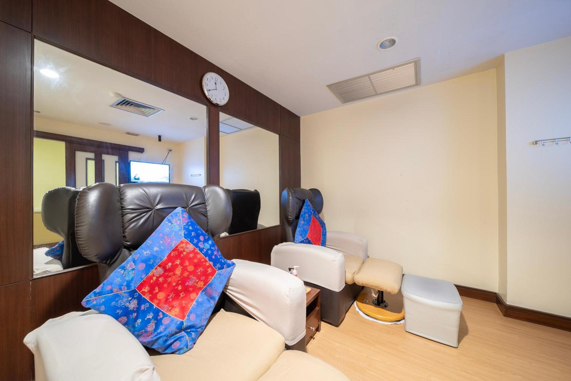 New Season Hotel Hat Yai Buitenkant foto